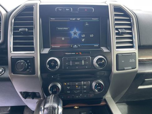 Used 2015 Ford F150 Lariat w/ Equipment Group 502A Luxury image 37