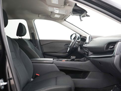 Used 2023 Nissan Rogue S AWD/4WD image 9