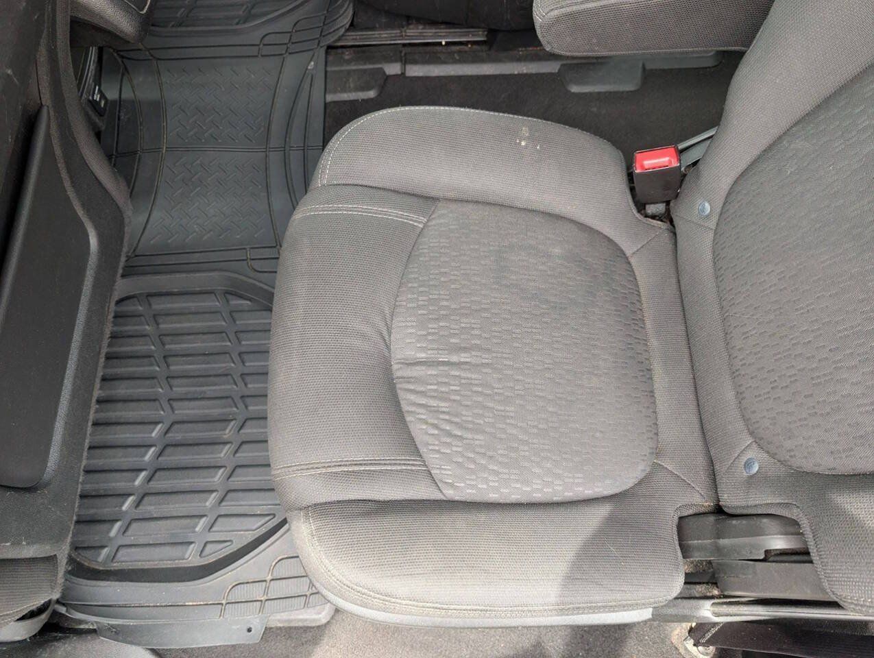 Used 2014 GMC Acadia SLE FWD image 30