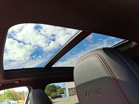 Used 2025 Chevrolet Equinox EV RS image 14