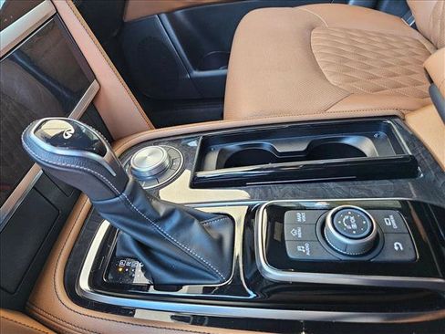 Used 2024 INFINITI QX80 Sensory image 15