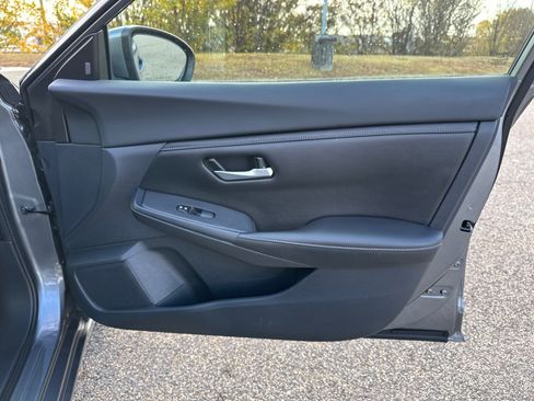 Certified 2022 Nissan Sentra SV image 14