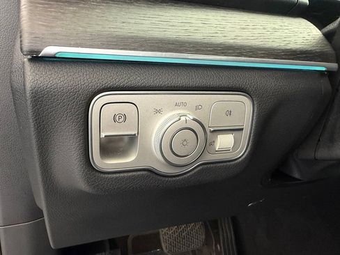 Used 2025 Mercedes-Benz GLE 350 4MATIC image 41