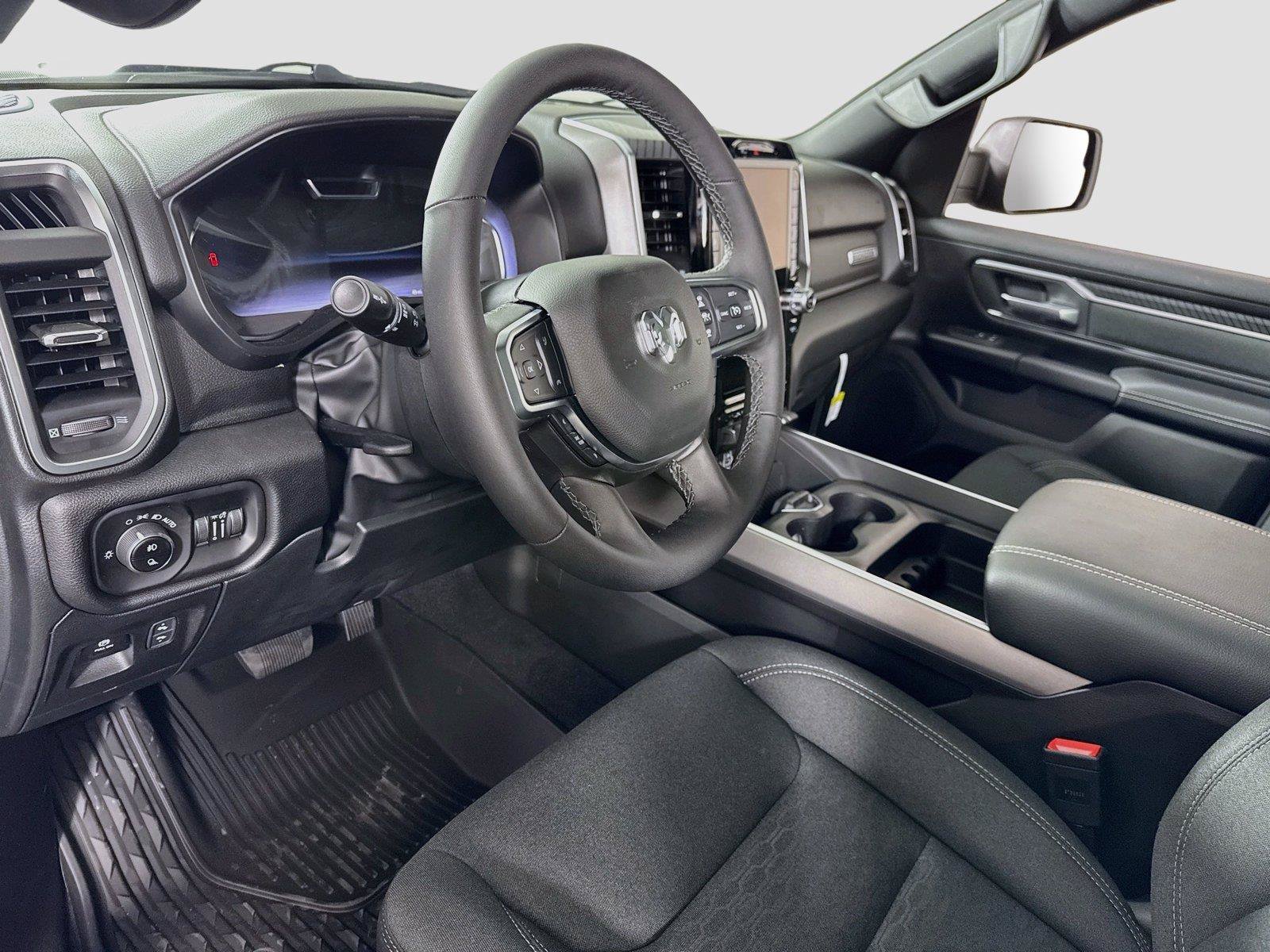 Used 2026 RAM 1500 Big Horn AWD/4WD image 3