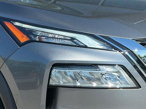 Certified 2023 Nissan Rogue SL w/ SL Premium Package AWD/4WD image 4