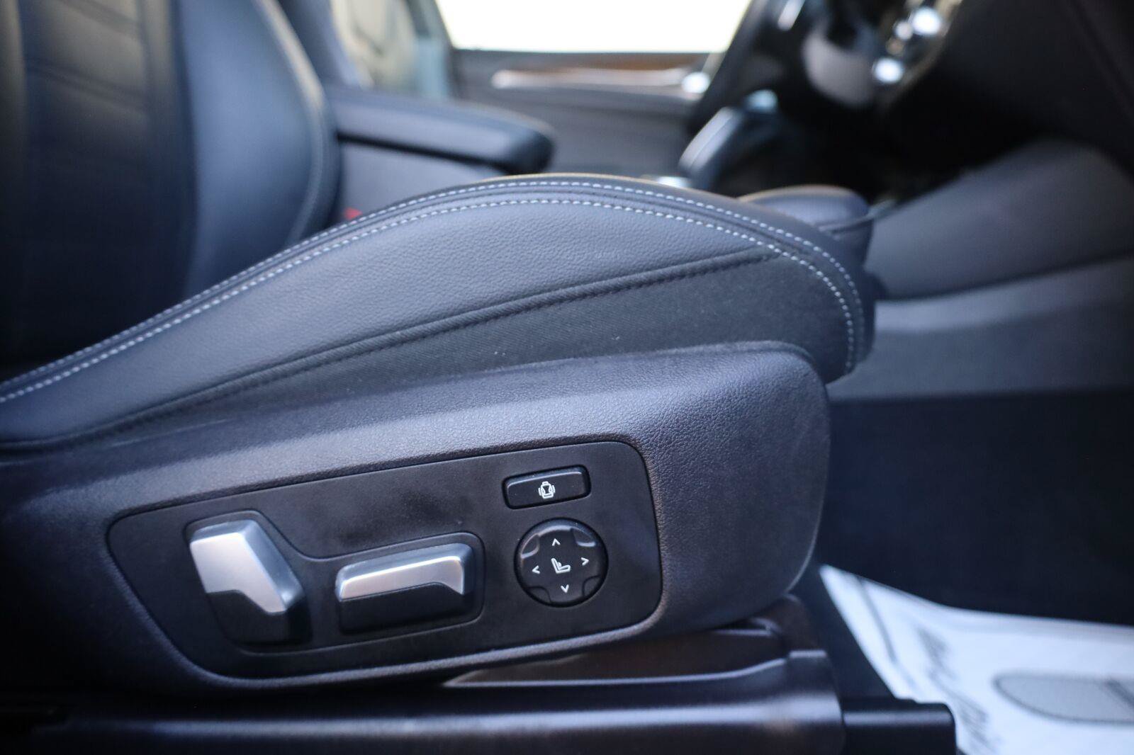 Used 2019 BMW X3 sDrive30i w/ Premium Package RWD image 29