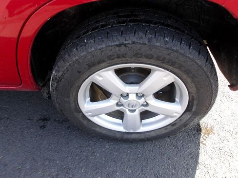 Used 2007 Toyota RAV4 LE image 21