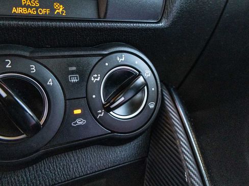 Used 2018 Toyota Yaris iA FWD image 30