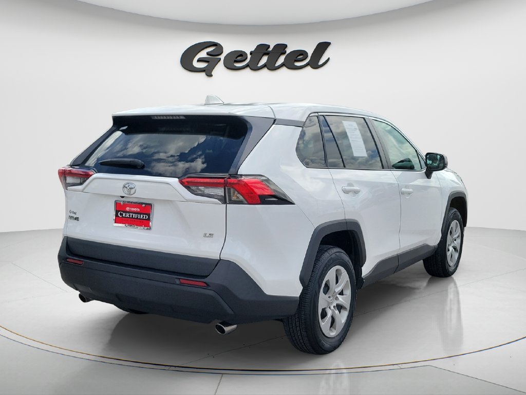 Certified 2024 Toyota RAV4 LE FWD image 5