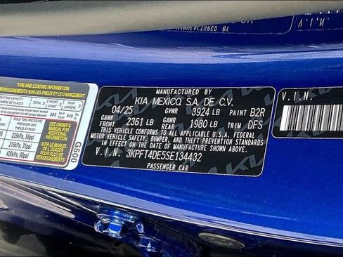 Used 2025 Kia K4 LXS image 29