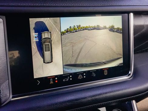 Used 2022 GMC Yukon Denali w/ Denali Ultimate Package AWD/4WD image 27