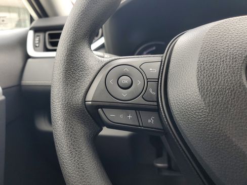 Used 2024 Toyota RAV4 LE image 21
