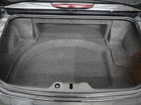 Used 2002 Ford Thunderbird image 32