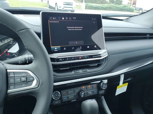 New 2026 Jeep Compass Limited image 21