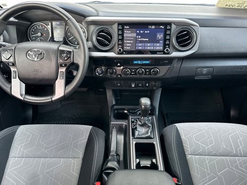 Certified 2023 Toyota Tacoma TRD Off-Road image 12