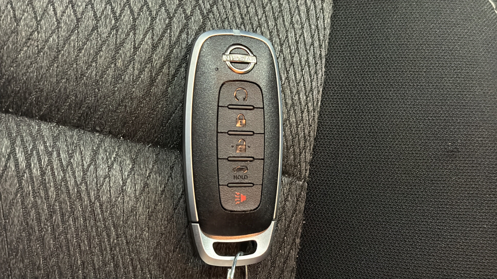 Used 2024 Nissan Rogue SV AWD/4WD image 19