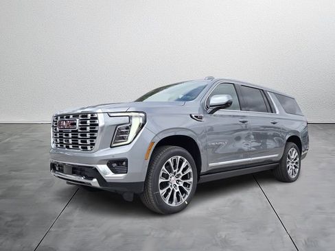 New 2026 GMC Yukon XL Denali w/ Denali Reserve Package RWD image 2