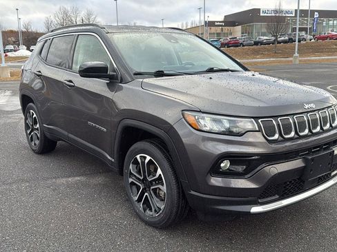 Used 2022 Jeep Compass Limited image 1