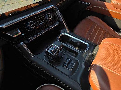 Used 2023 GMC Sierra 1500 Denali Ultimate image 20