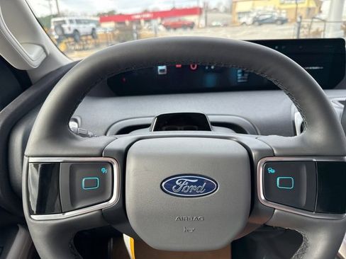 New 2026 Ford Expedition Active image 39