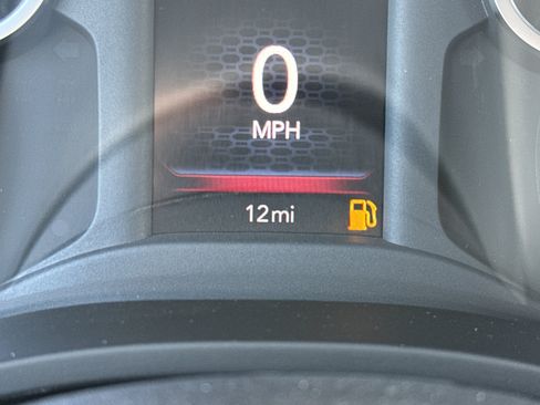 Used 2025 RAM 1500 Big Horn AWD/4WD image 23