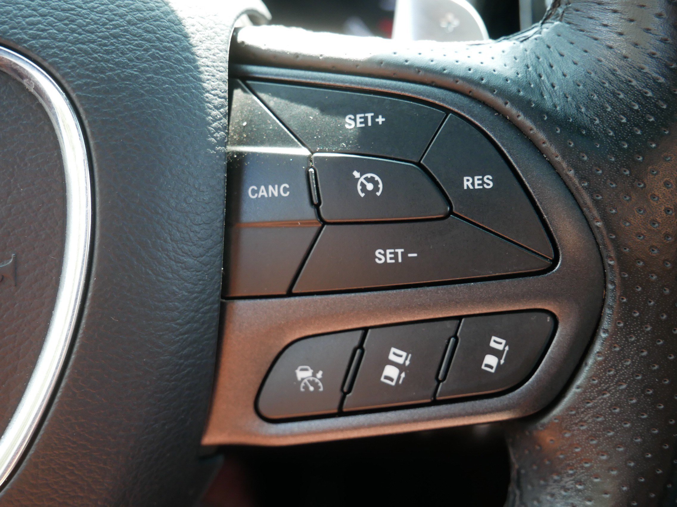 Used 2023 Dodge Durango GT AWD/4WD image 32