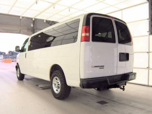 Used 2013 Chevrolet Express 3500 LS RWD image 2