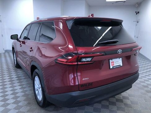 Certified 2025 Toyota Grand Highlander AWD image 12