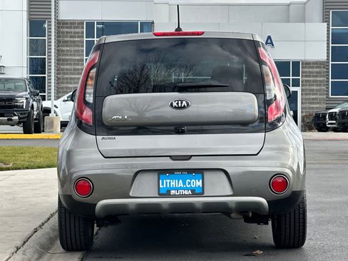 Used 2019 Kia Soul + image 7