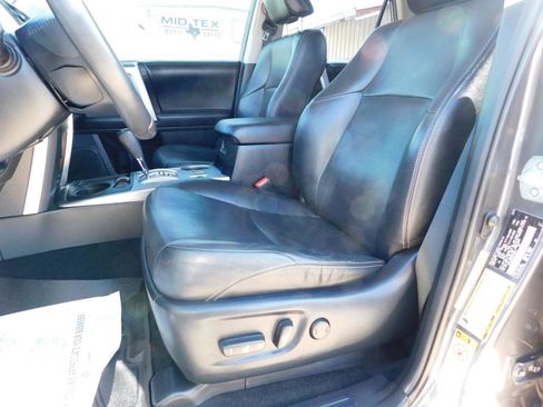 Used 2016 Toyota 4Runner Limited image 10