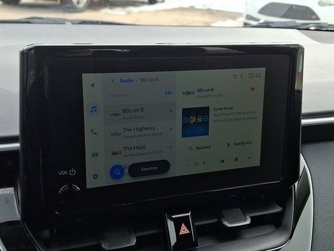 Used 2025 Toyota Corolla LE image 23