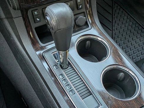 Used 2017 Chevrolet Traverse Premier image 11