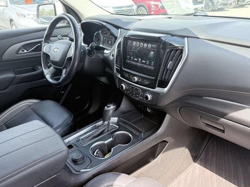 Used 2019 Chevrolet Traverse LT w/ LT Premium Package AWD/4WD image 12