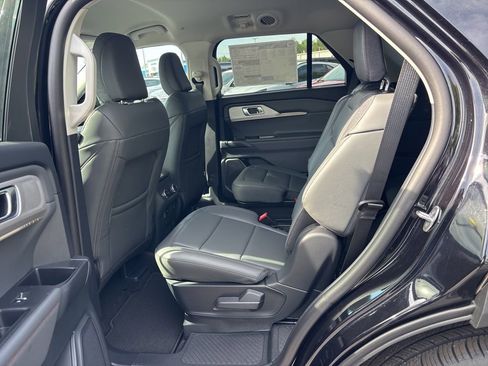 New 2026 Ford Explorer Active RWD image 22