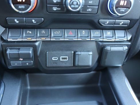 Used 2019 Chevrolet Silverado 1500 RST w/ All-Star Edition image 32