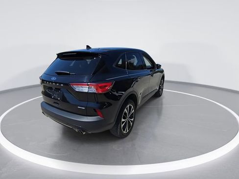 Used 2022 Ford Escape SE w/ SE Sport Appearance Package image 8