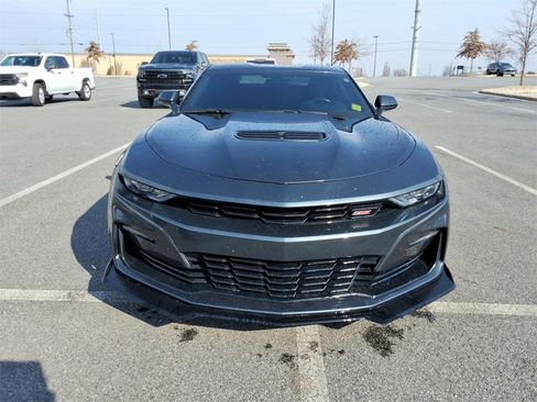 Used 2021 Chevrolet Camaro SS image 2