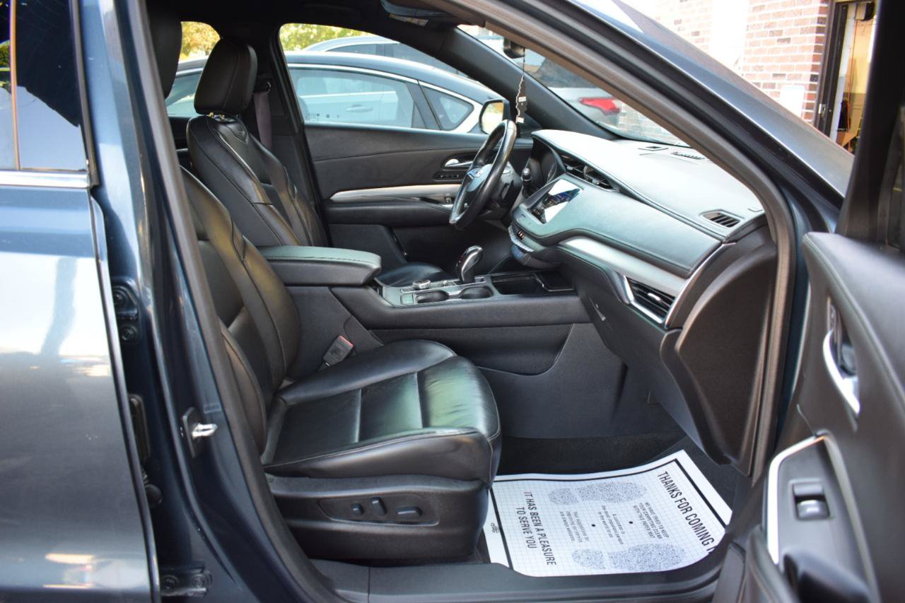 Used 2019 Cadillac XT4 Premium Luxury w/ Driver Awareness Package FWD image 31