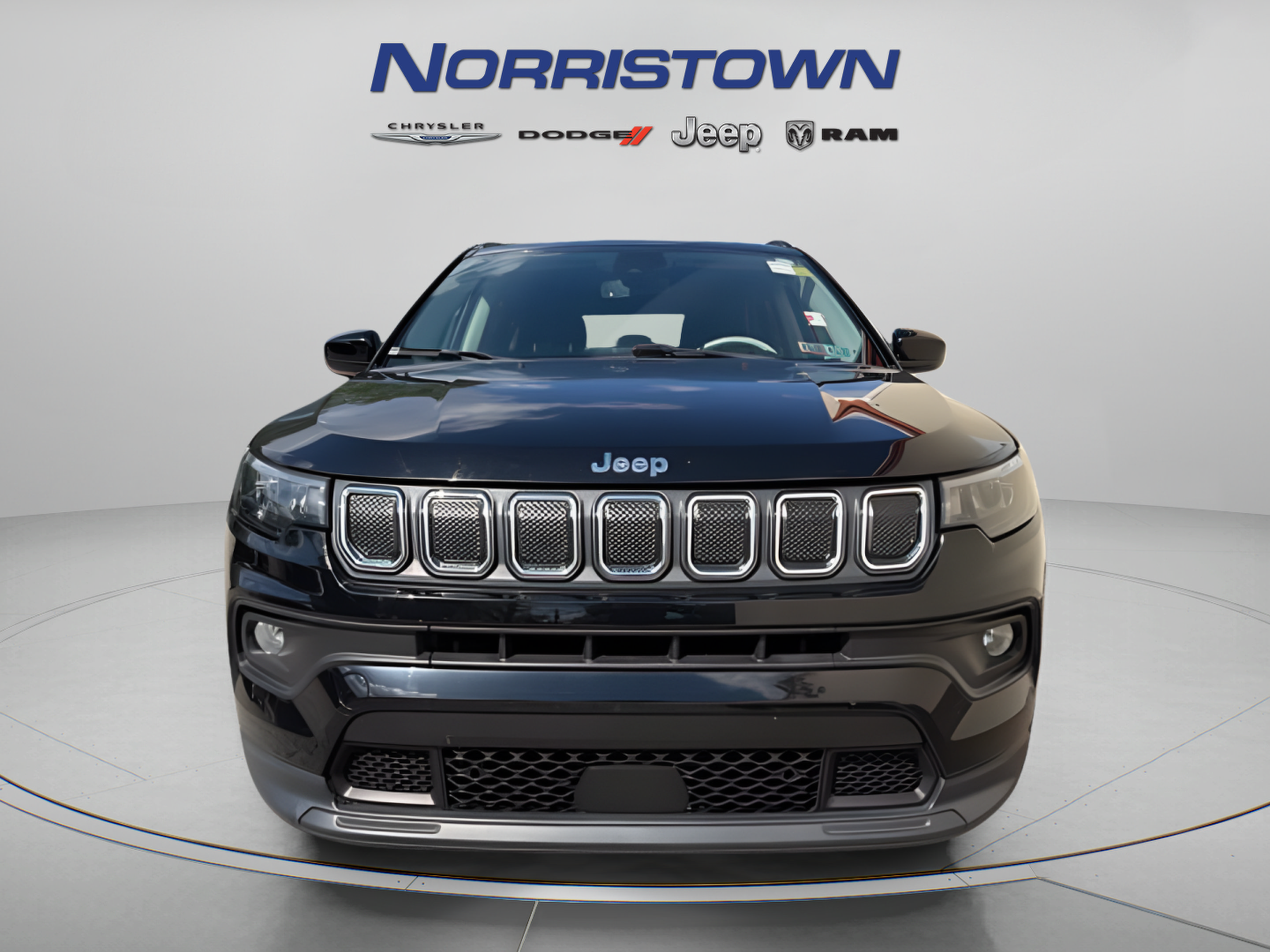 Used 2022 Jeep Compass Latitude AWD/4WD image 3