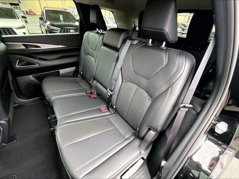 New 2026 INFINITI QX60 Luxe w/ Cargo Package image 14