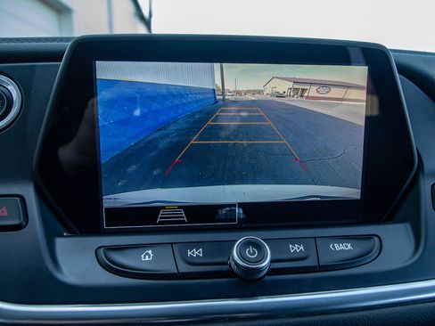 Used 2022 Chevrolet Blazer LT image 17