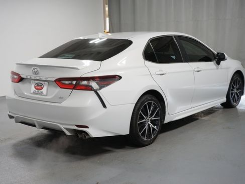 Certified 2023 Toyota Camry SE image 8