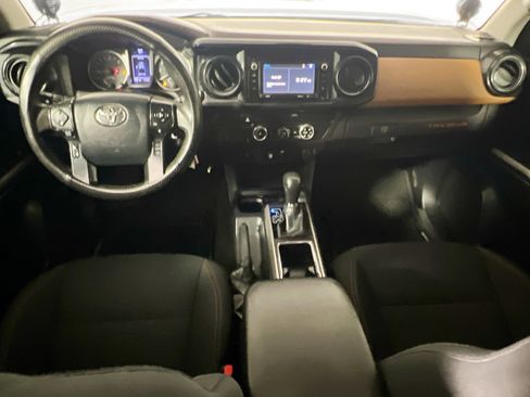 Used 2019 Toyota Tacoma SR5 image 29