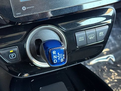Used 2020 Toyota Prius Prime XLE FWD image 21