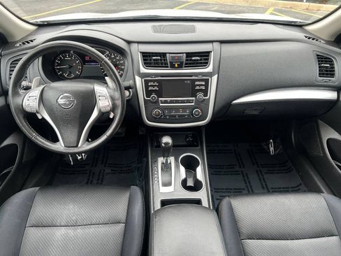 Used 2016 Nissan Altima 2.5 SR FWD image 28
