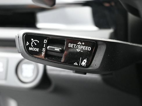 Certified 2025 Porsche Panamera 4 E-Hybrid AWD/4WD image 13