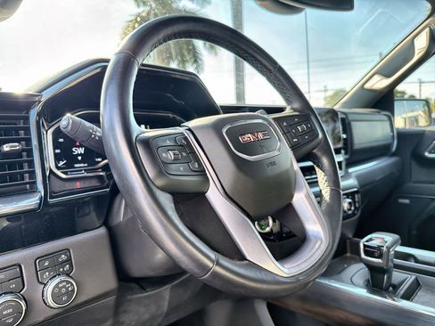Used 2023 GMC Sierra 1500 SLT w/ SLT Premium Plus Package AWD/4WD image 20