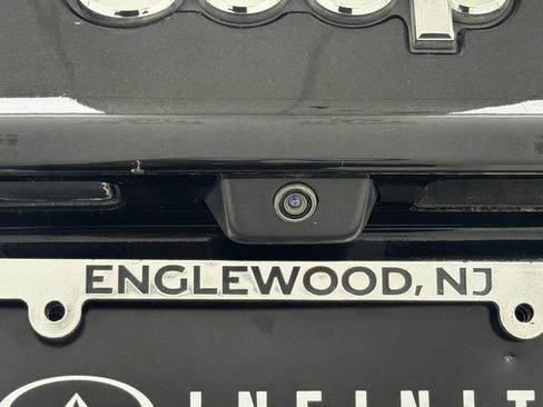 Used 2019 Jeep Cherokee Latitude w/ Popular Appearance Group image 38