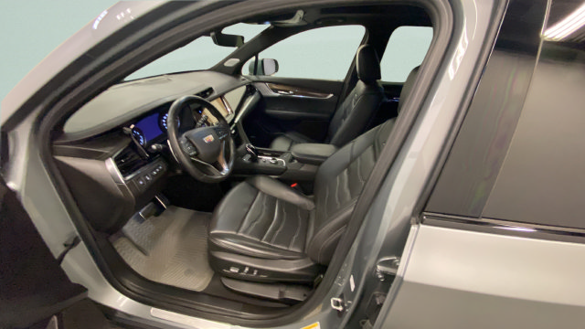 Used 2024 Cadillac XT6 Sport w/ Platinum Package AWD/4WD image 15