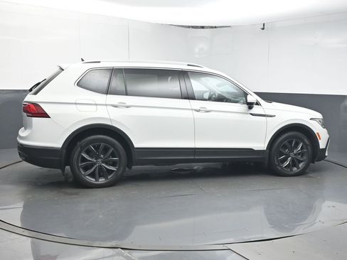 Used 2022 Volkswagen Tiguan SE image 8